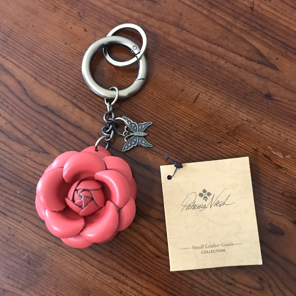NWT Patricia Nash Coral Flower With Butterfly Charm Key Holder 🌸🦋